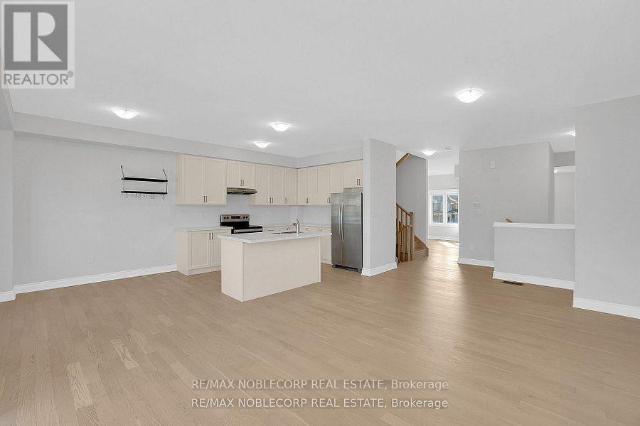 34 Alan Williams Trail, Uxbridge, Ontario  L9P 0R6 - Photo 6 - N12668602