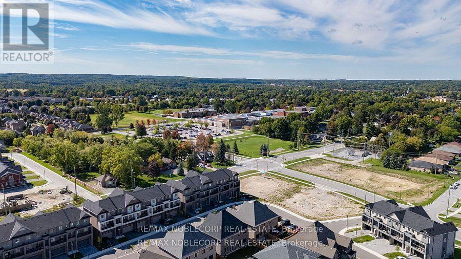 34 Alan Williams Trail, Uxbridge, Ontario  L9P 0R6 - Photo 33 - N12668602