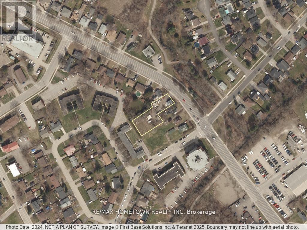 44 Stewart Boulevard, Brockville, Ontario K6V 4W1 - Photo 3 - X12677700