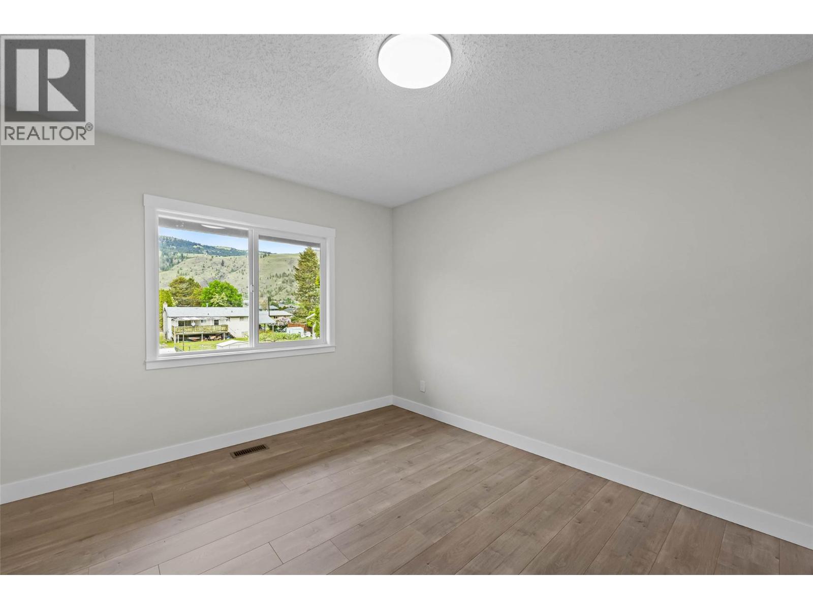 3275 Schubert Road, Kamloops, British Columbia V2B 6Y4 - Photo 28 - 10372051