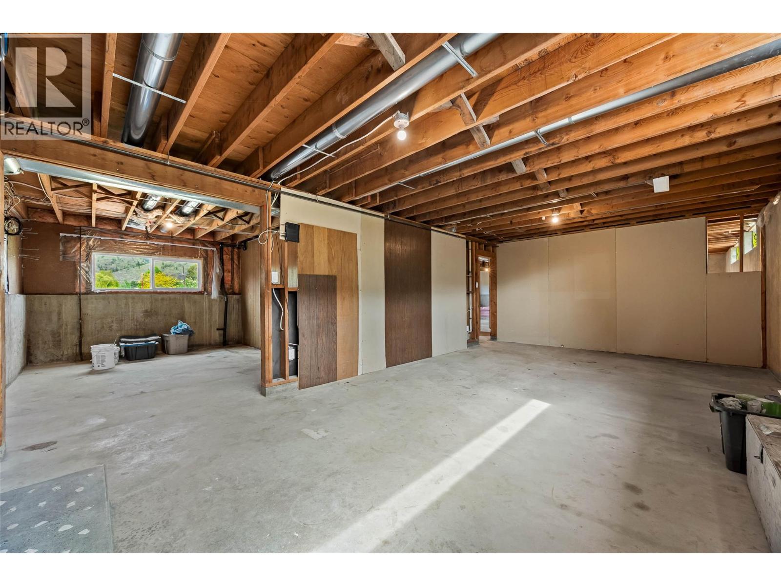 3275 Schubert Road, Kamloops, British Columbia V2B 6Y4 - Photo 31 - 10372051