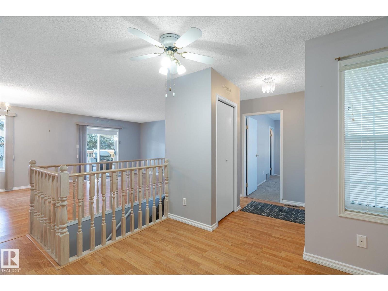 8160 27 Av Nw, Edmonton, Alberta  T6K 4C9 - Photo 6 - E4466382