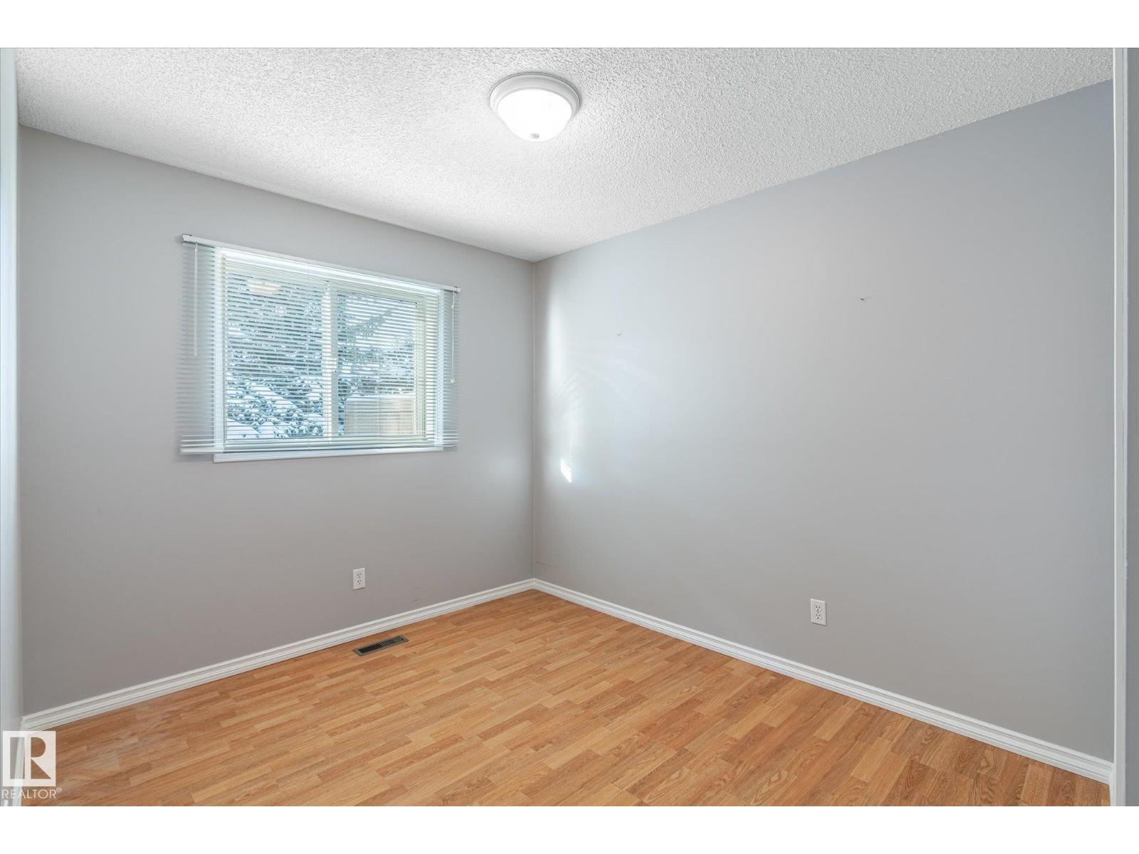 8160 27 Av Nw, Edmonton, Alberta  T6K 4C9 - Photo 12 - E4466382