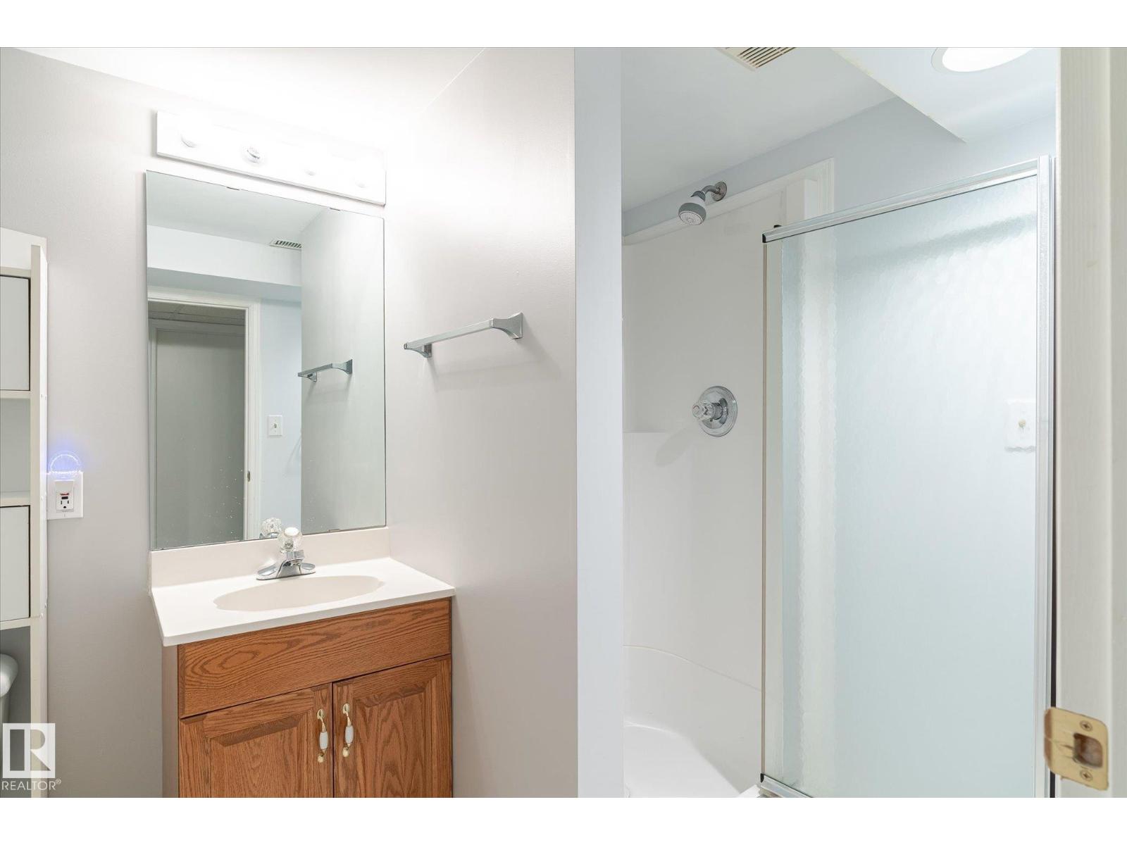 8160 27 Av Nw, Edmonton, Alberta  T6K 4C9 - Photo 32 - E4466382