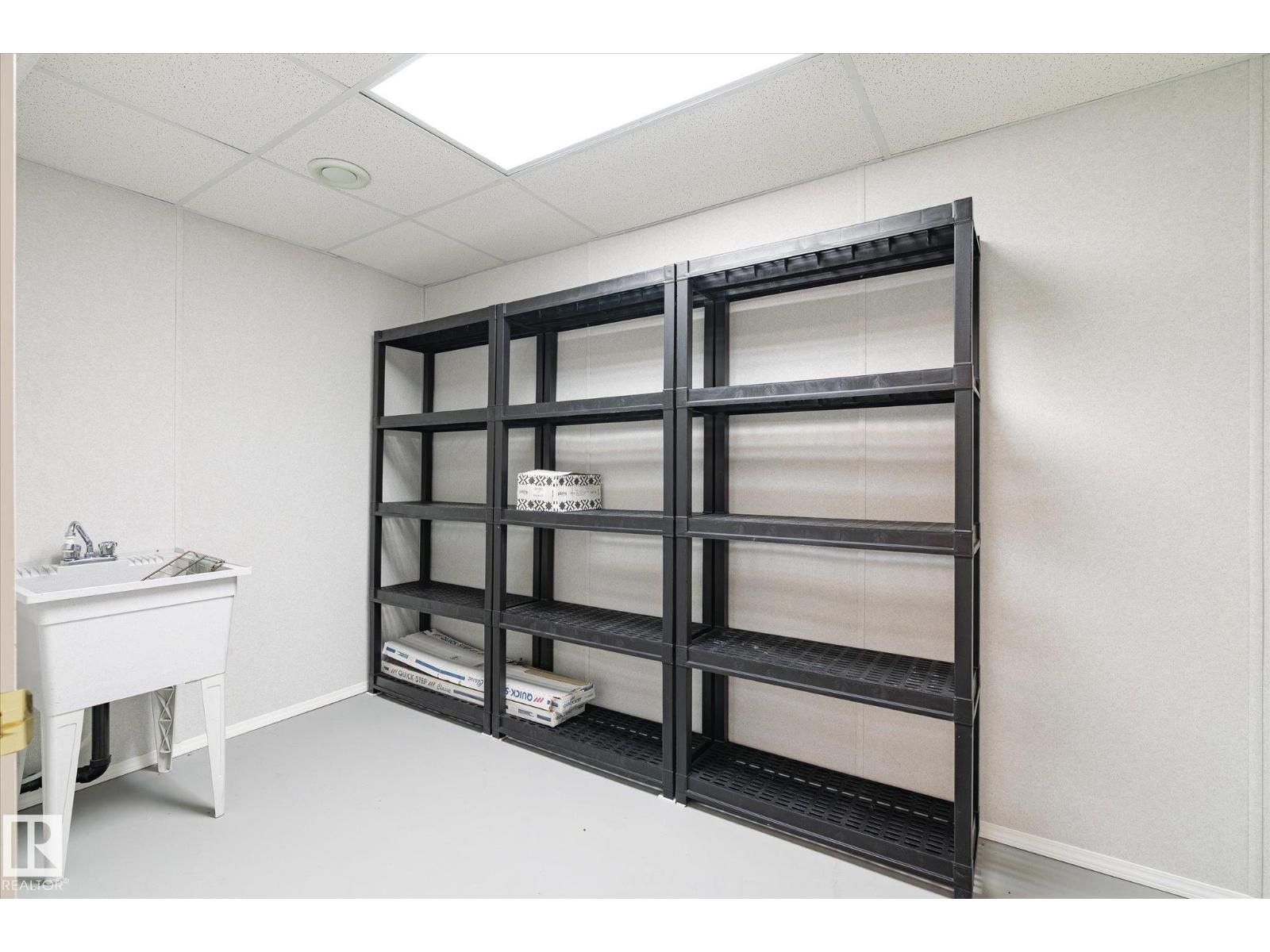 8160 27 Av Nw, Edmonton, Alberta  T6K 4C9 - Photo 34 - E4466382