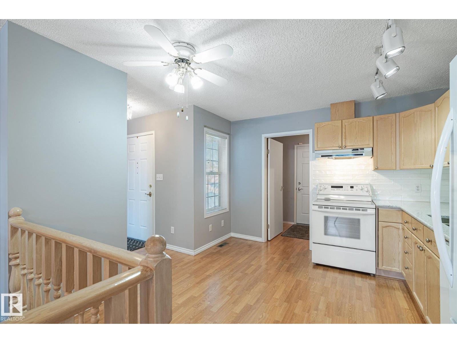 8160 27 Av Nw, Edmonton, Alberta  T6K 4C9 - Photo 10 - E4466382