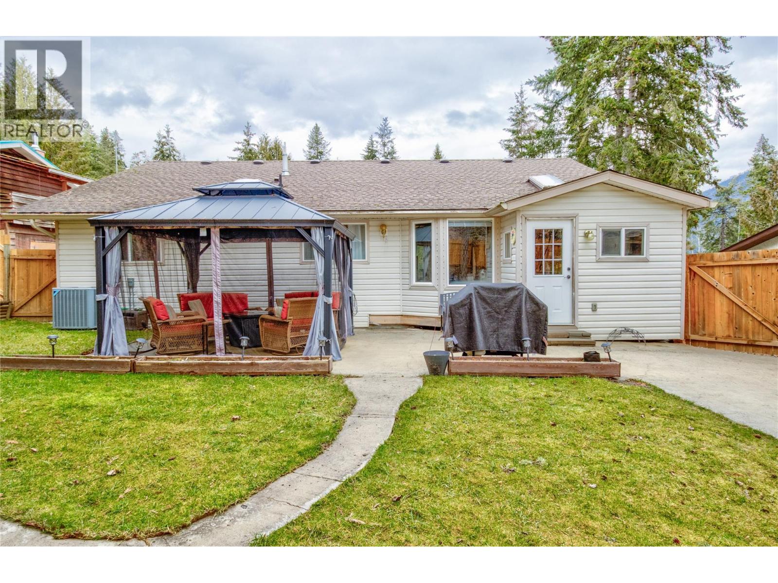 2876 Juniper Crescent, Blind Bay, British Columbia  V0E 2W2 - Photo 40 - 10372247