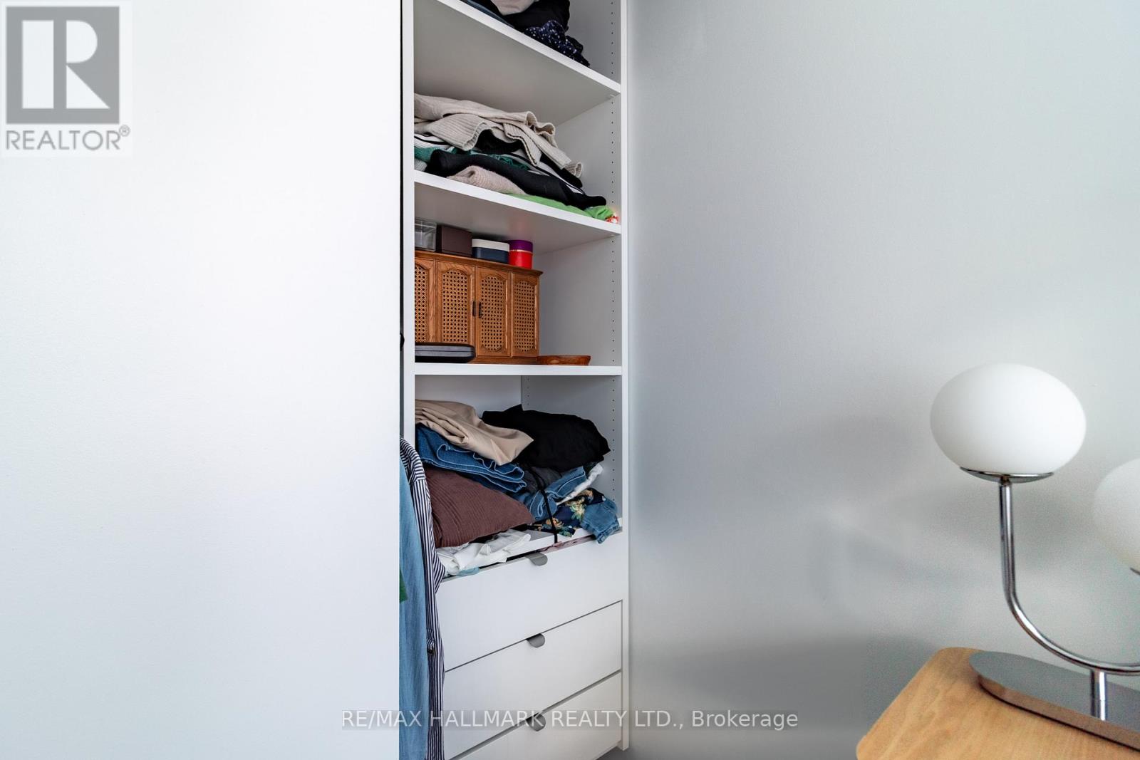 1105 - 197 Yonge Street, Toronto, Ontario  M5B 1M4 - Photo 20 - C12677634