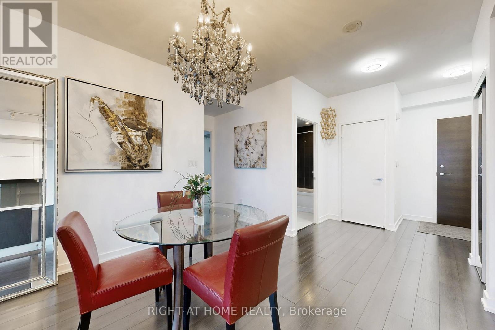 4309 - 21 Iceboat Terrace, Toronto, Ontario  M5V 4A9 - Photo 13 - C12677636