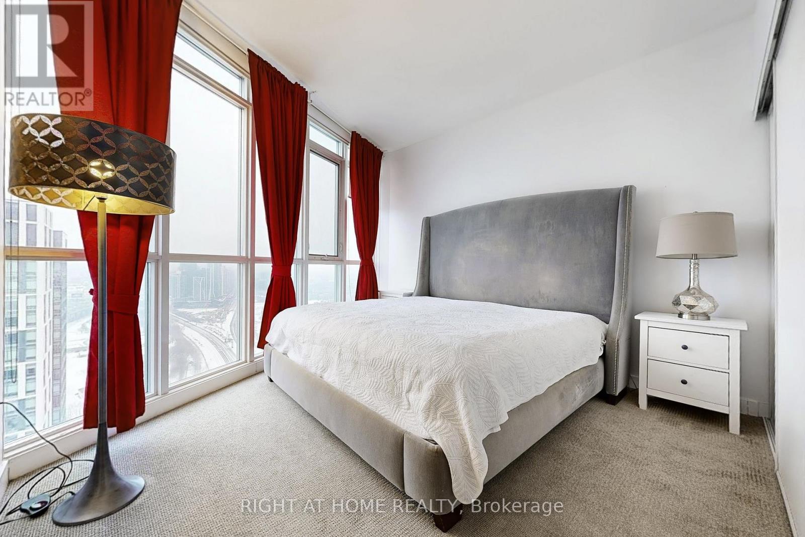 4309 - 21 Iceboat Terrace, Toronto, Ontario  M5V 4A9 - Photo 19 - C12677636