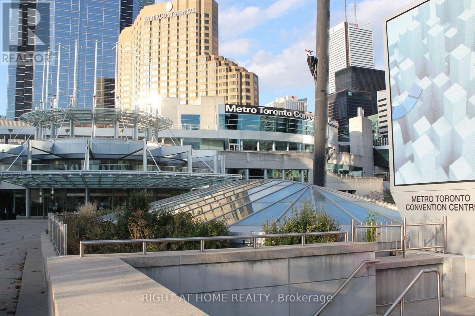 4309 - 21 Iceboat Terrace, Toronto, Ontario  M5V 4A9 - Photo 44 - C12677636