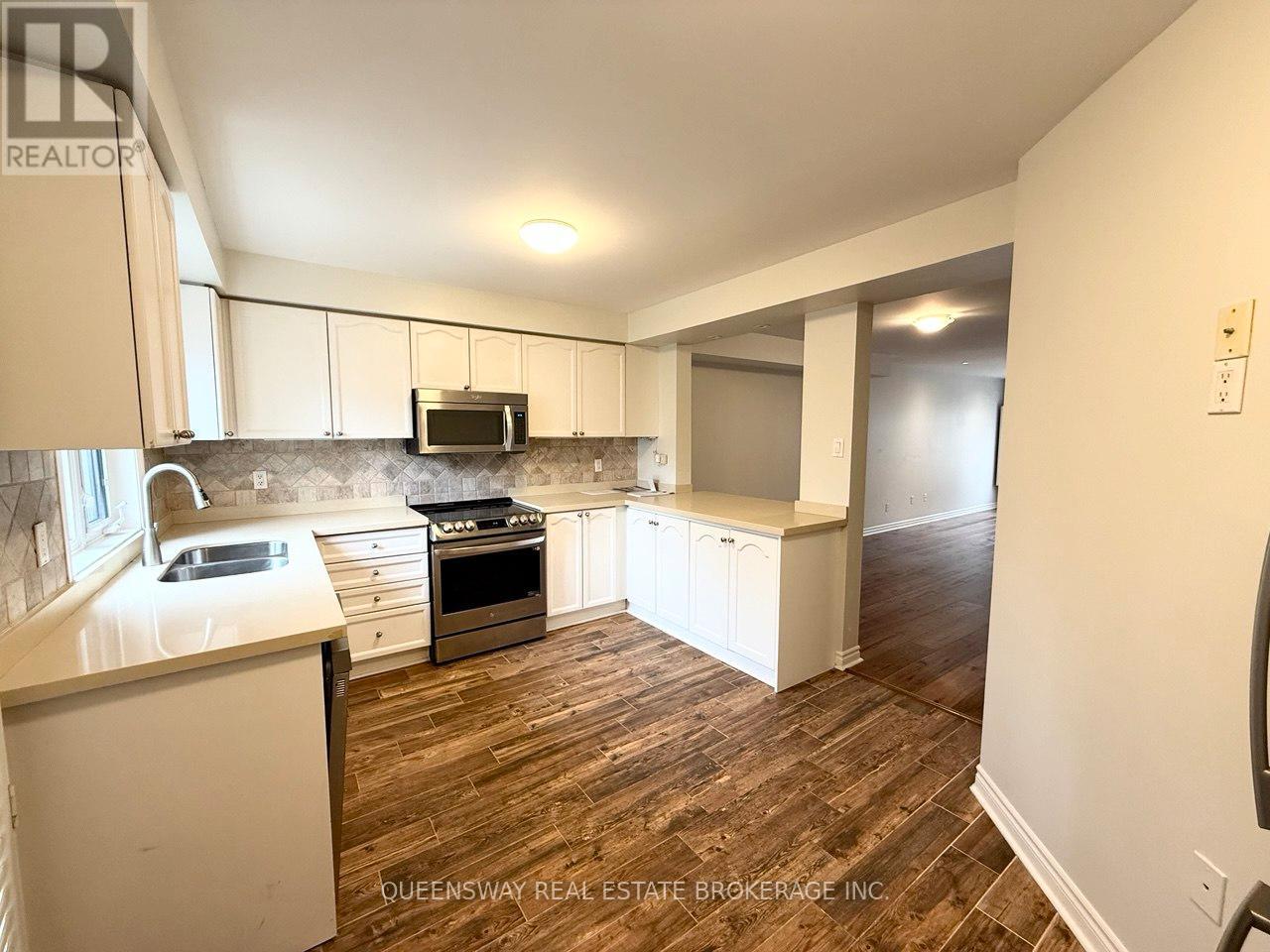 20 Rodeo Court, Toronto, Ontario  M2M 4M3 - Photo 2 - C12677662