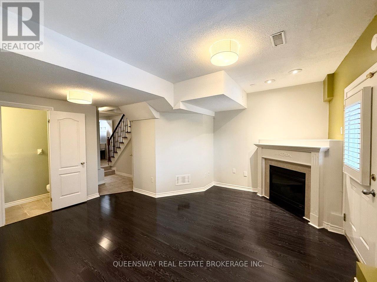 20 Rodeo Court, Toronto, Ontario  M2M 4M3 - Photo 5 - C12677662