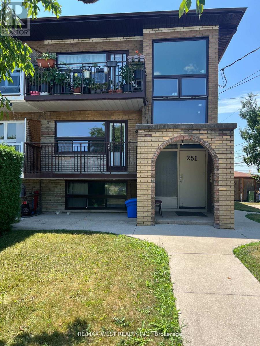 2 - 251 PANNAHILL ROAD, Toronto, Ontario