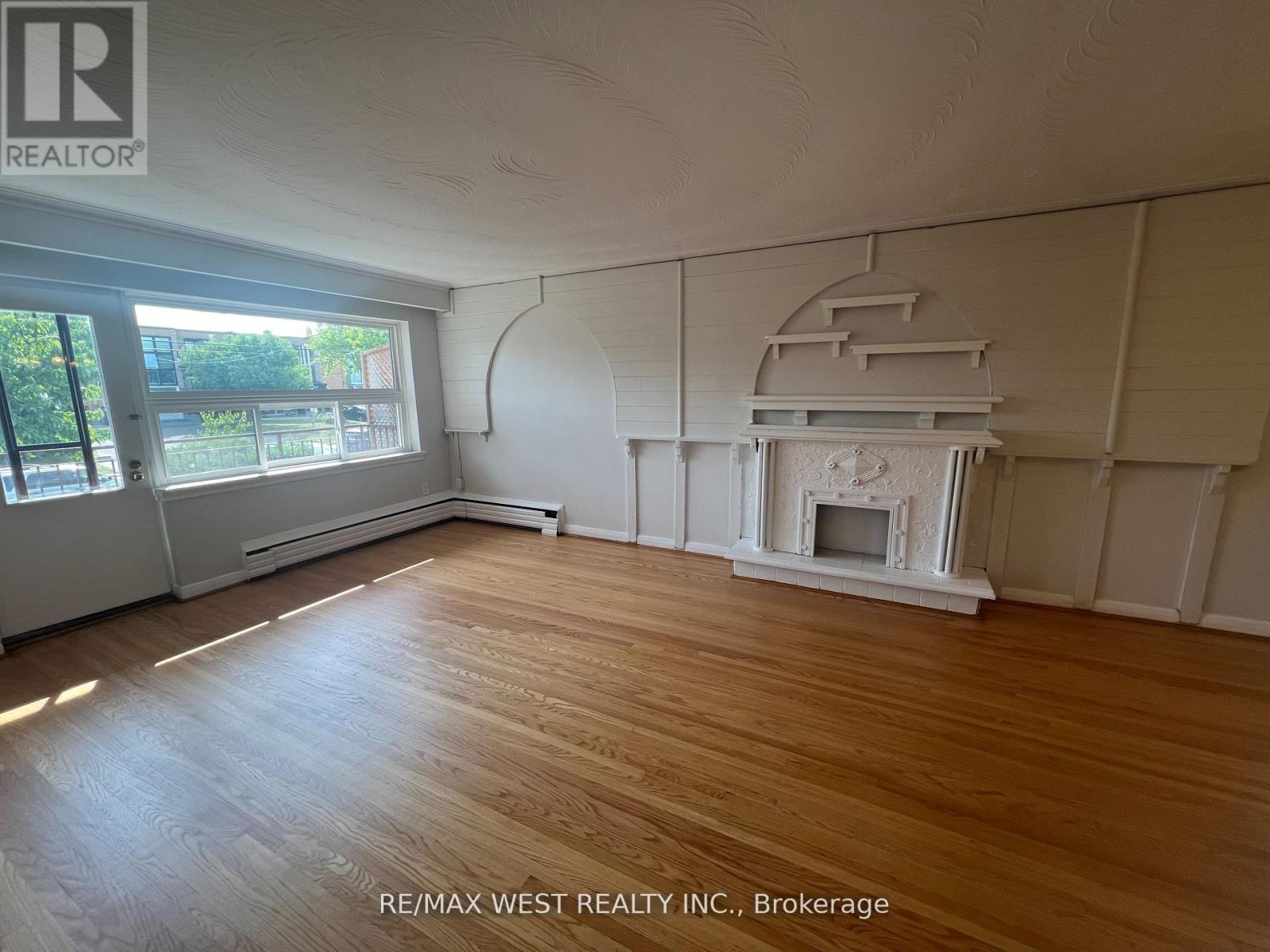 2 - 251 Pannahill Road, Toronto, Ontario  M3H 4N9 - Photo 2 - C12677666