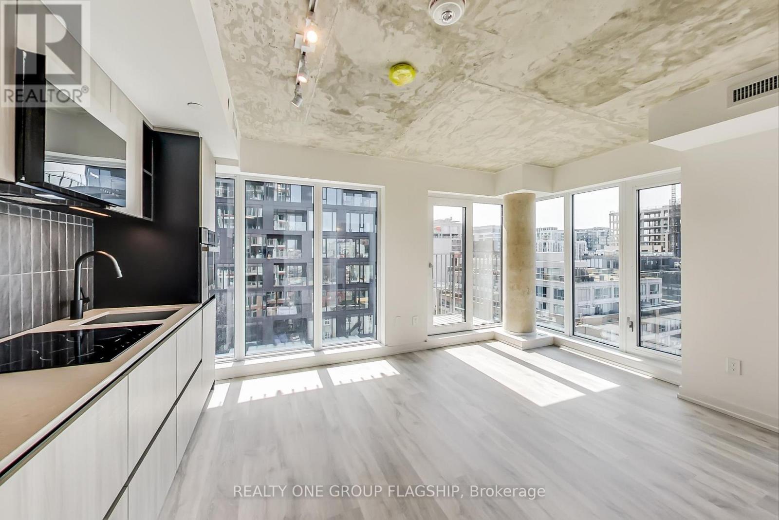 1005 - 2 Augusta Avenue, Toronto, Ontario  M5V 0T3 - Photo 5 - C12677688