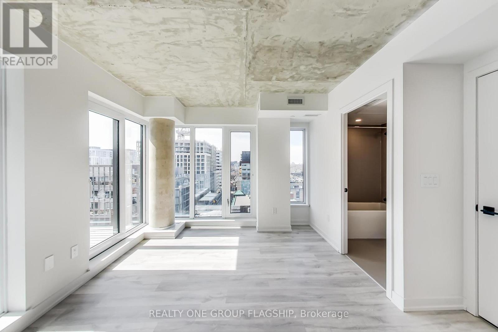 1005 - 2 Augusta Avenue, Toronto, Ontario  M5V 0T3 - Photo 8 - C12677688