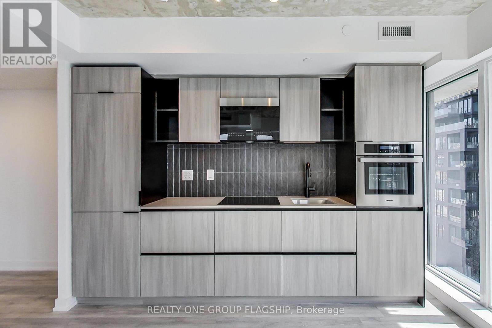 1005 - 2 Augusta Avenue, Toronto, Ontario  M5V 0T3 - Photo 9 - C12677688