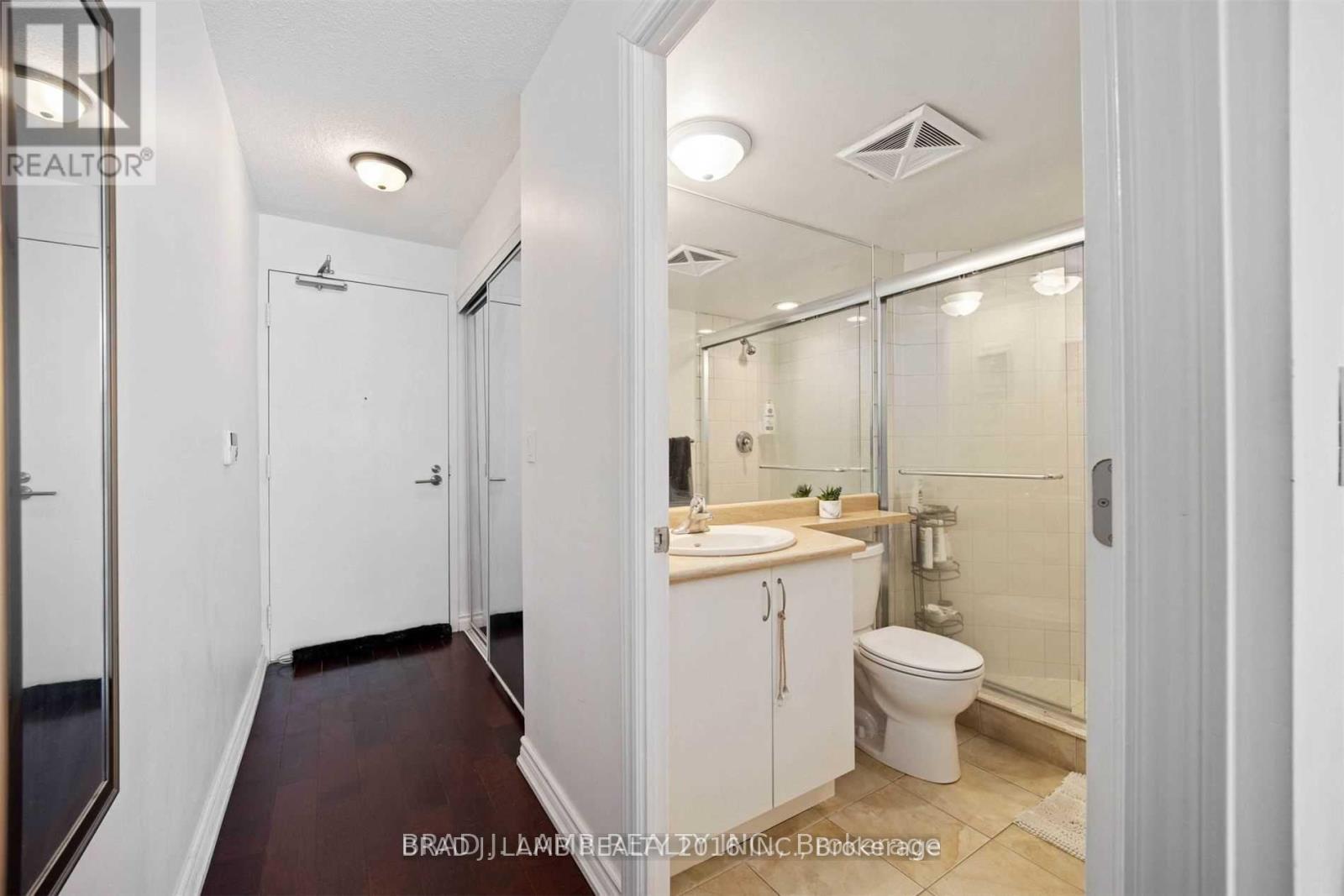 1364 - 209 Fort York Boulevard, Toronto, Ontario  M5V 4A1 - Photo 14 - C12677698