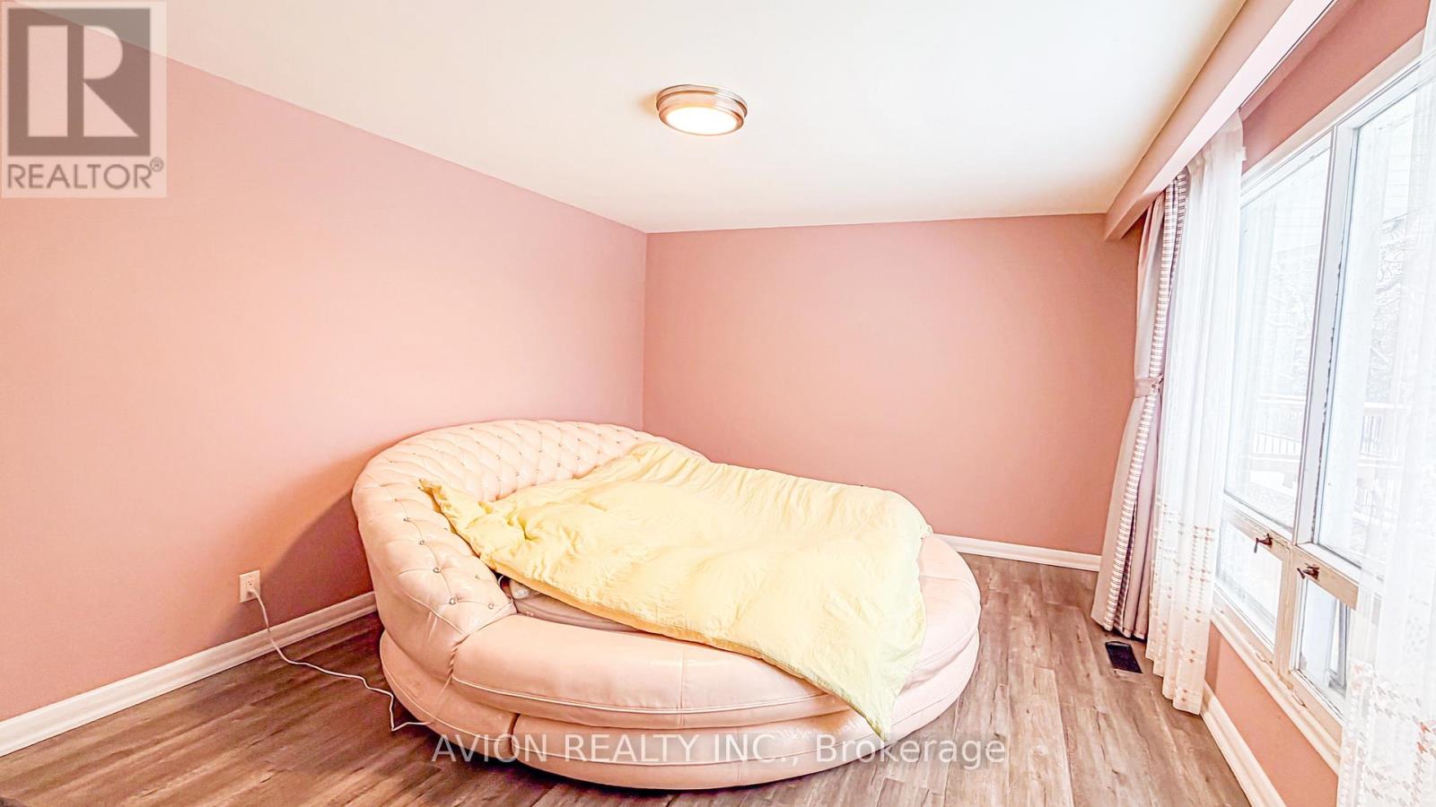 61 Alamosa Drive, Toronto, Ontario  M2J 2N8 - Photo 17 - C12677724