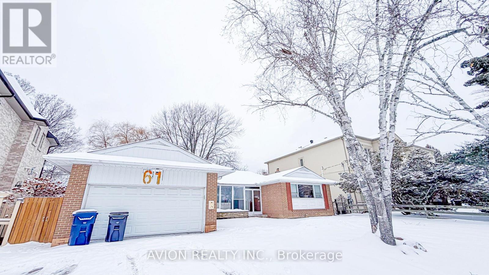 61 Alamosa Drive, Toronto, Ontario  M2J 2N8 - Photo 2 - C12677724