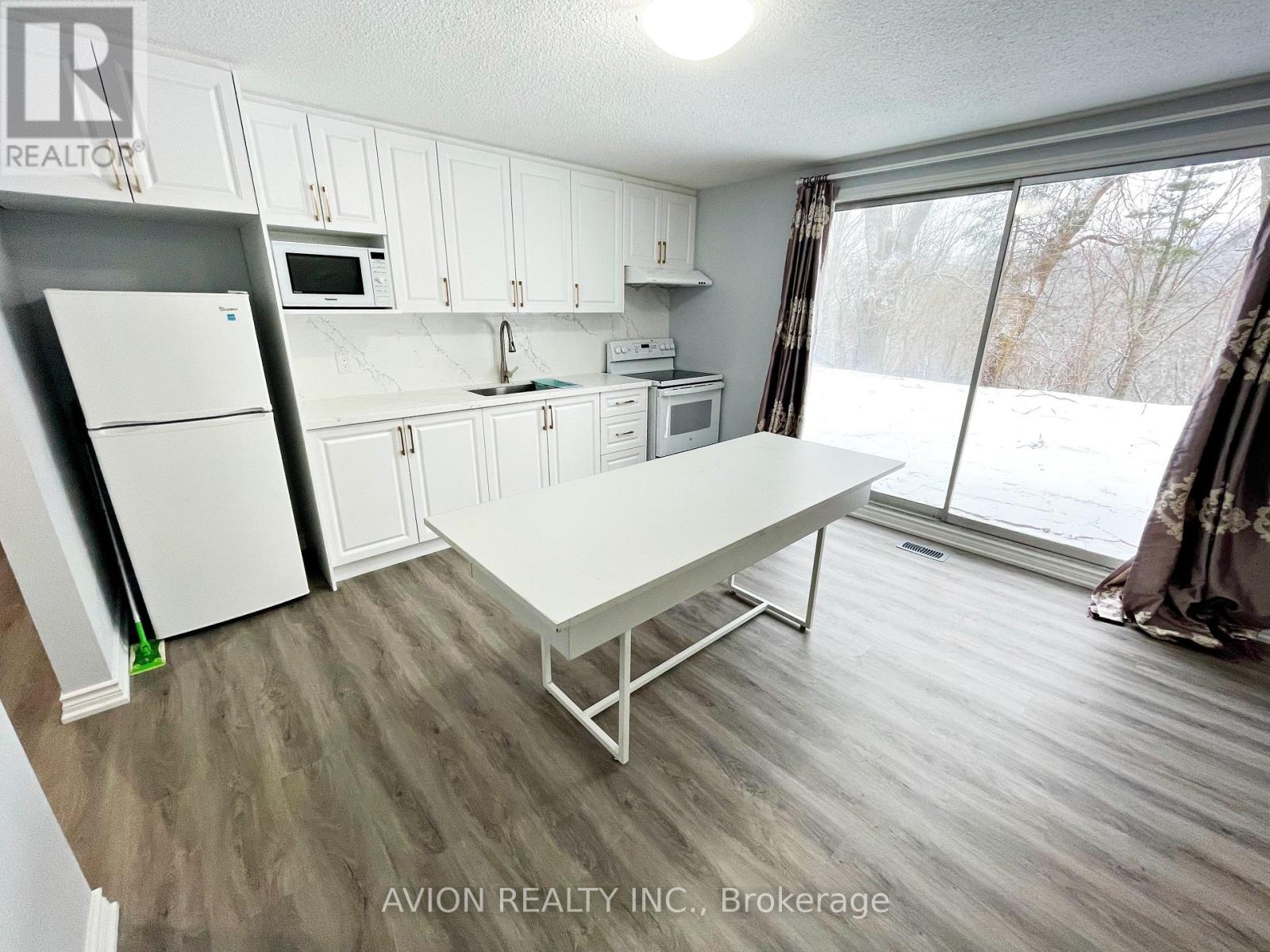 61 Alamosa Drive, Toronto, Ontario  M2J 2N8 - Photo 29 - C12677724