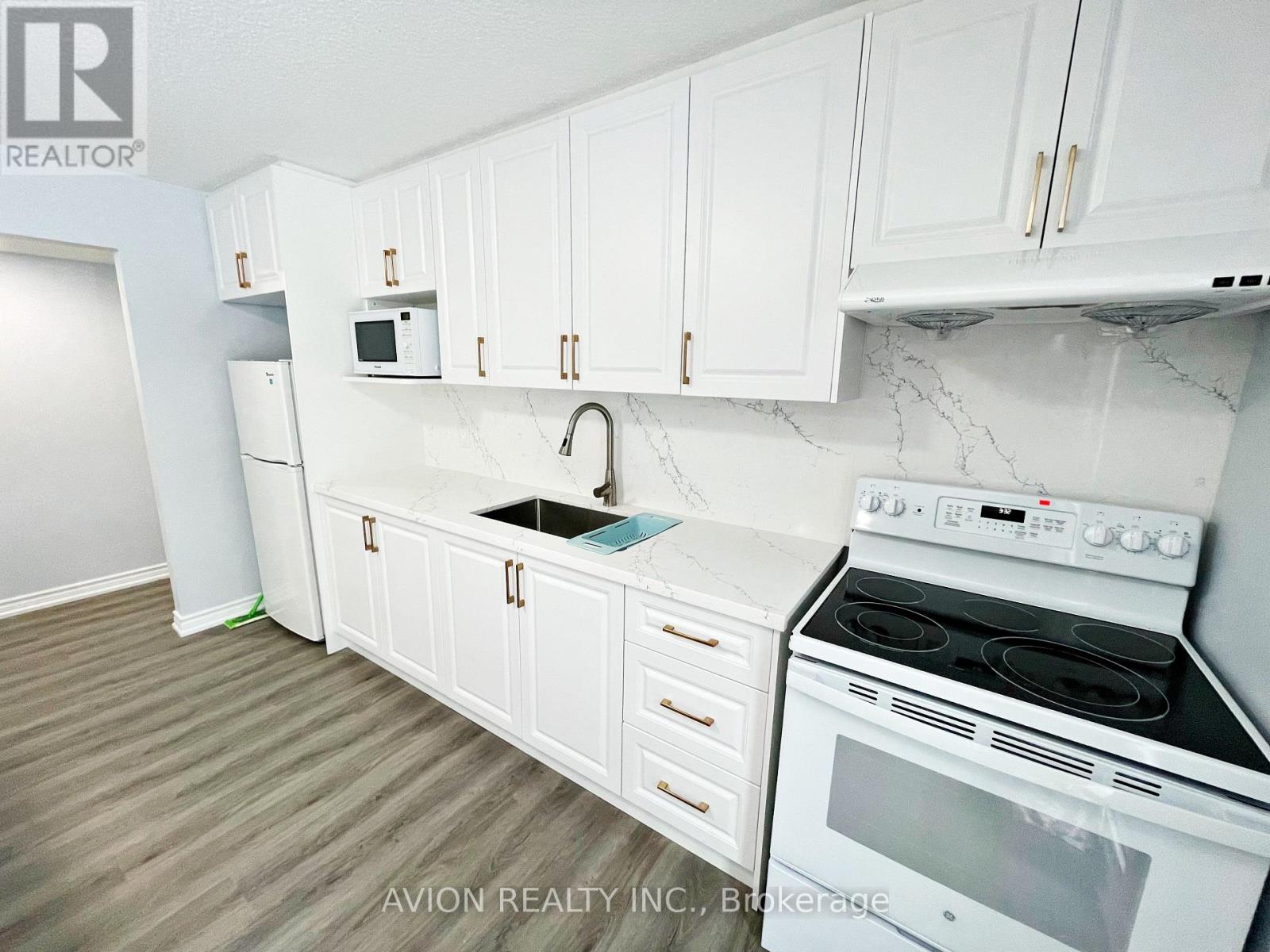 61 Alamosa Drive, Toronto, Ontario  M2J 2N8 - Photo 31 - C12677724