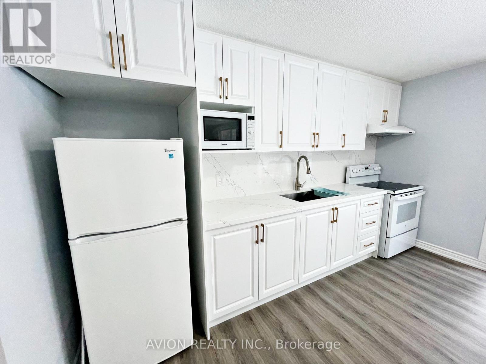 61 Alamosa Drive, Toronto, Ontario  M2J 2N8 - Photo 32 - C12677724