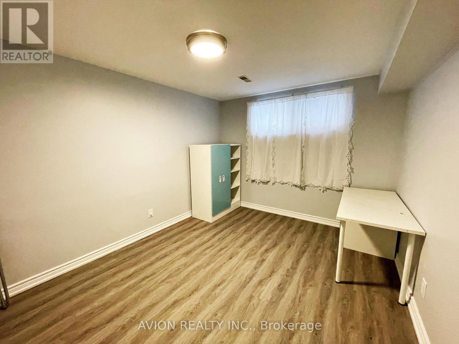 61 Alamosa Drive, Toronto, Ontario  M2J 2N8 - Photo 34 - C12677724