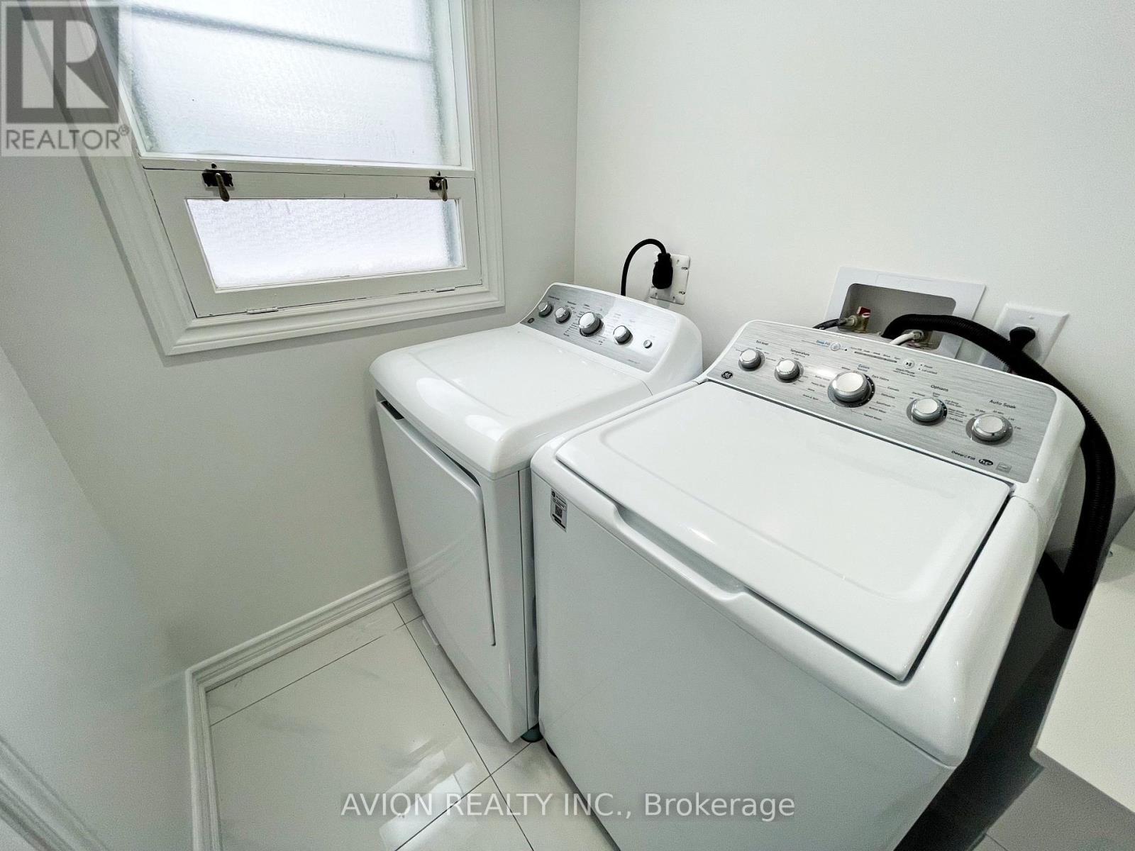 61 Alamosa Drive, Toronto, Ontario  M2J 2N8 - Photo 40 - C12677724