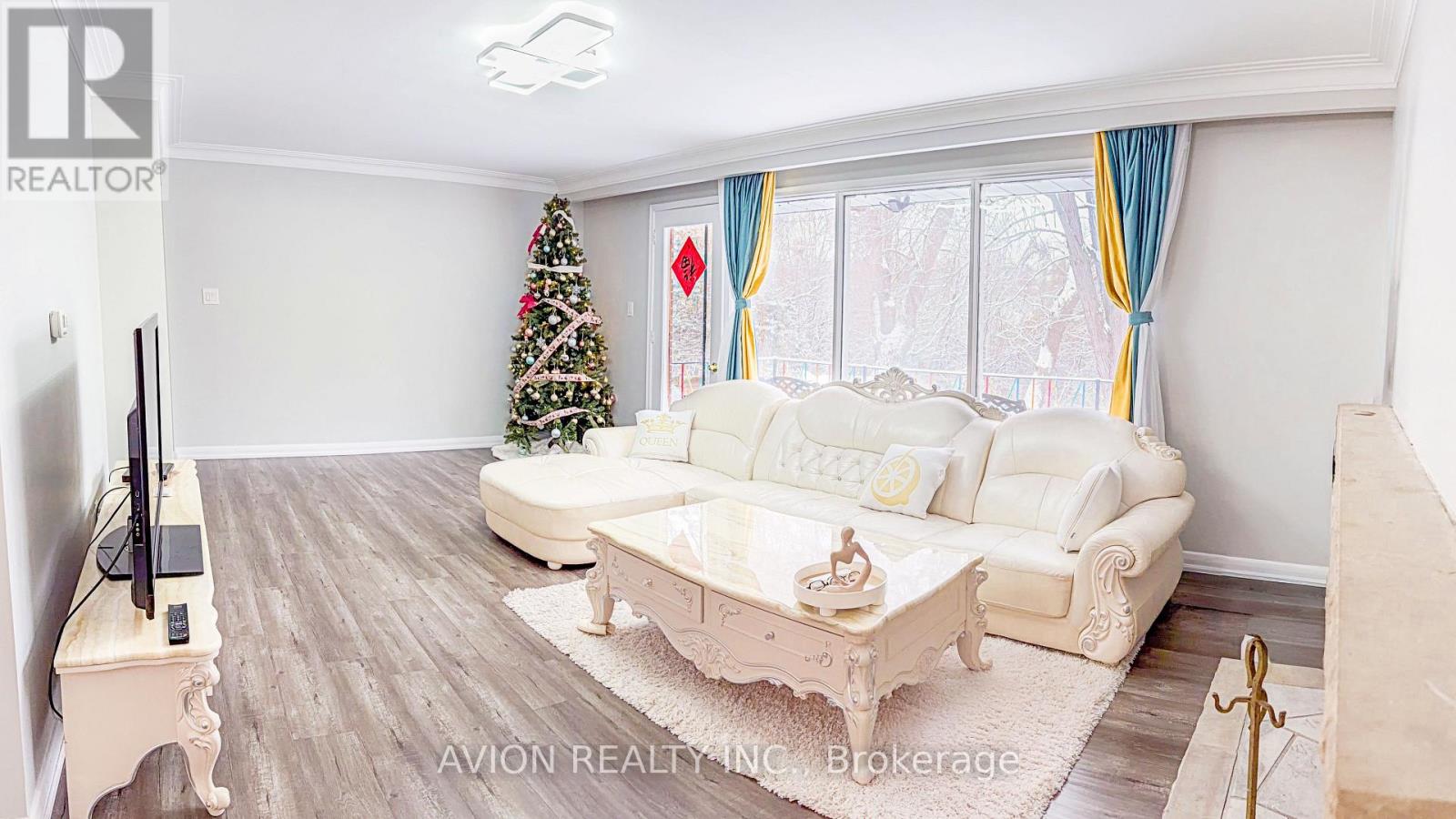 61 Alamosa Drive, Toronto, Ontario  M2J 2N8 - Photo 6 - C12677724