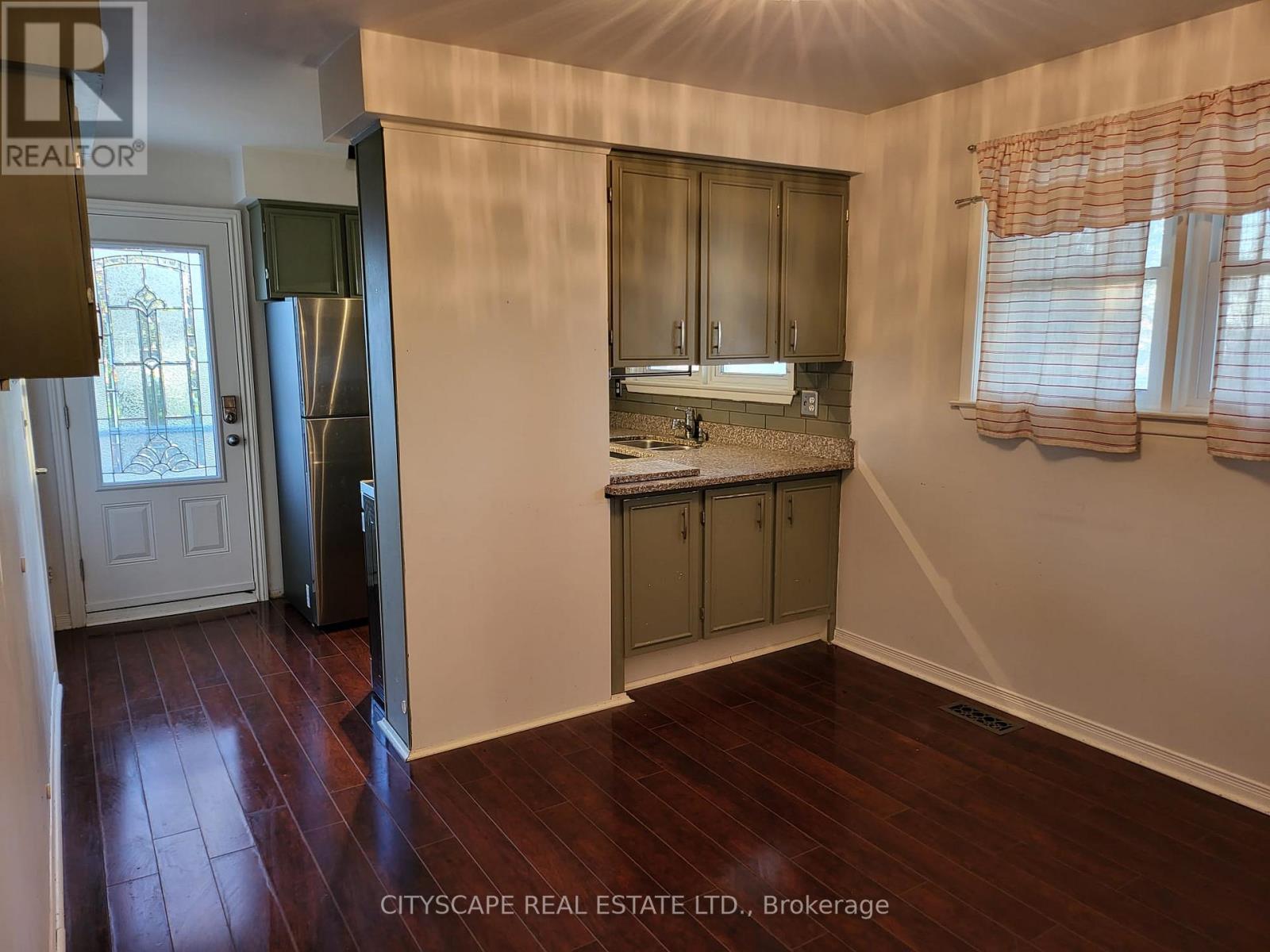 1645 Bowmanville Avenue, Clarington, Ontario  L1C 0G1 - Photo 4 - E12677608