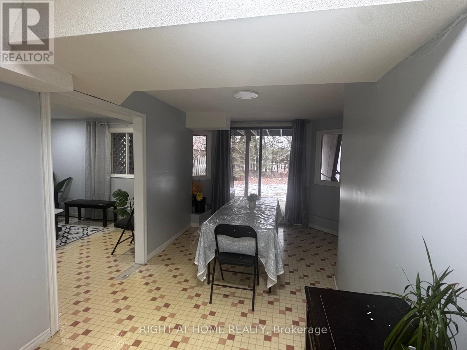 Lower - 2 Glenheather Terrace, Toronto, Ontario  M1B 5H3 - Photo 7 - E12677748