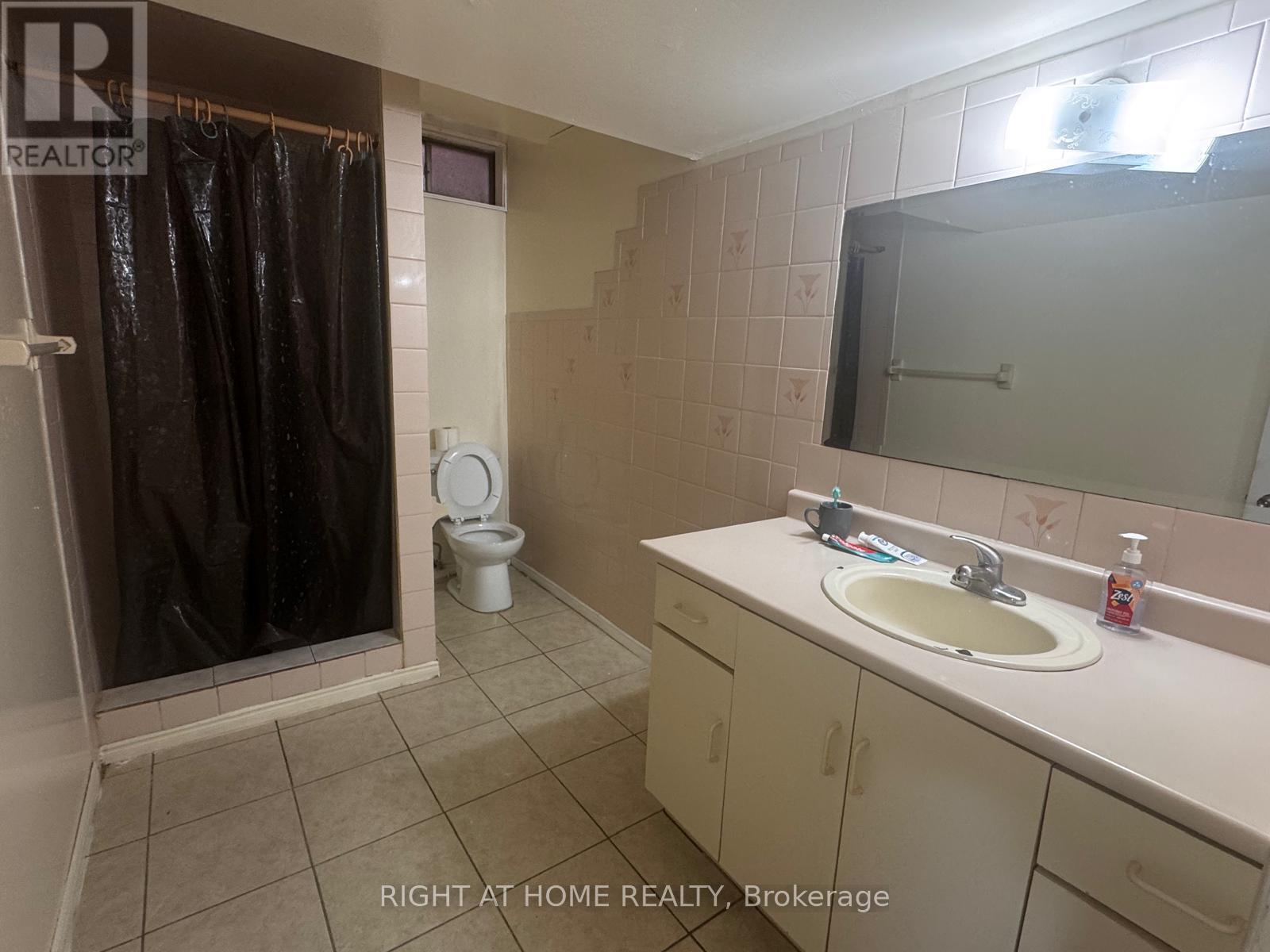 Lower - 2 Glenheather Terrace, Toronto, Ontario  M1B 5H3 - Photo 8 - E12677748