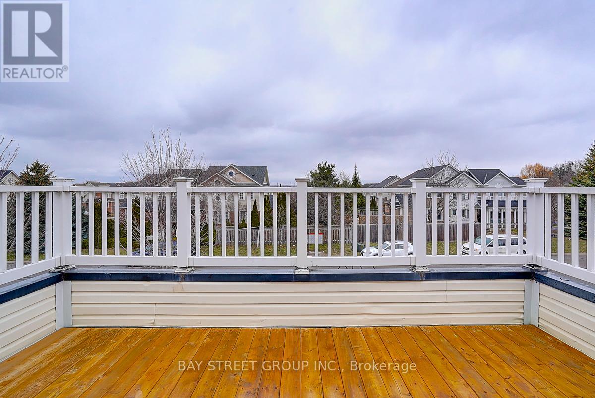 52 Whitewater Street, Whitby, Ontario  L1R 2S8 - Photo 18 - E12677772