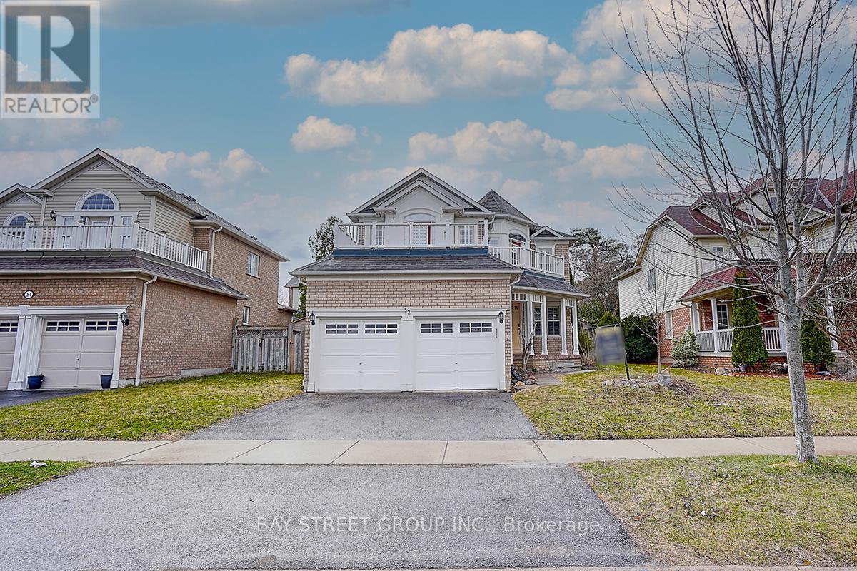 52 Whitewater Street, Whitby, Ontario  L1R 2S8 - Photo 2 - E12677772