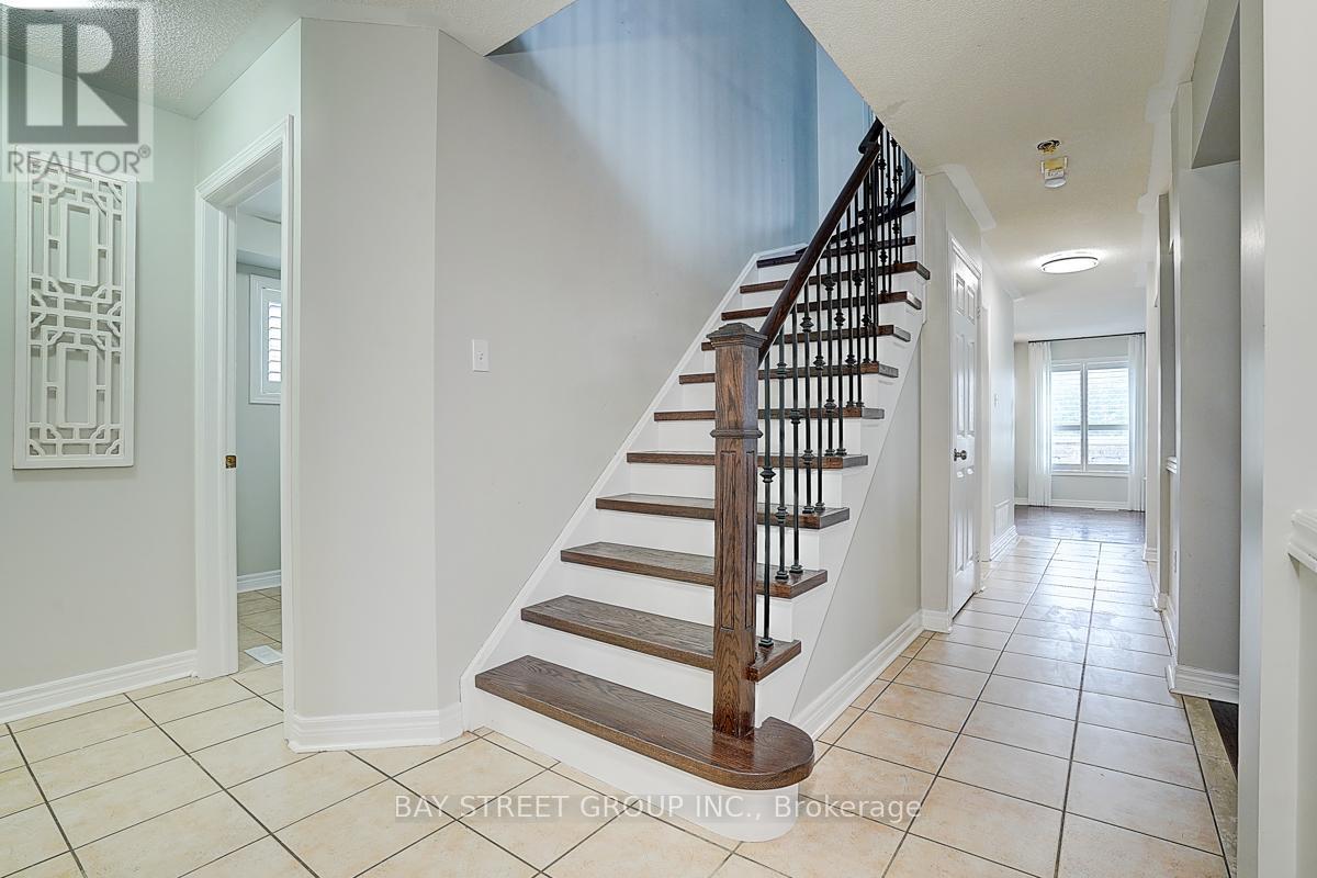 52 Whitewater Street, Whitby, Ontario  L1R 2S8 - Photo 21 - E12677772