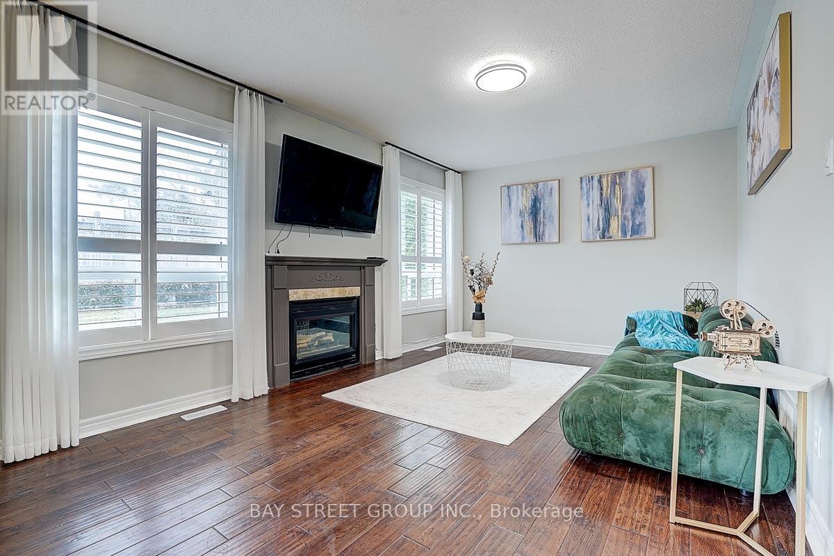 52 Whitewater Street, Whitby, Ontario  L1R 2S8 - Photo 29 - E12677772