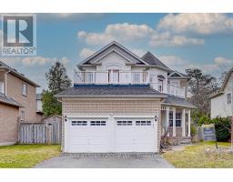 52 WHITEWATER STREET, Whitby, Ontario