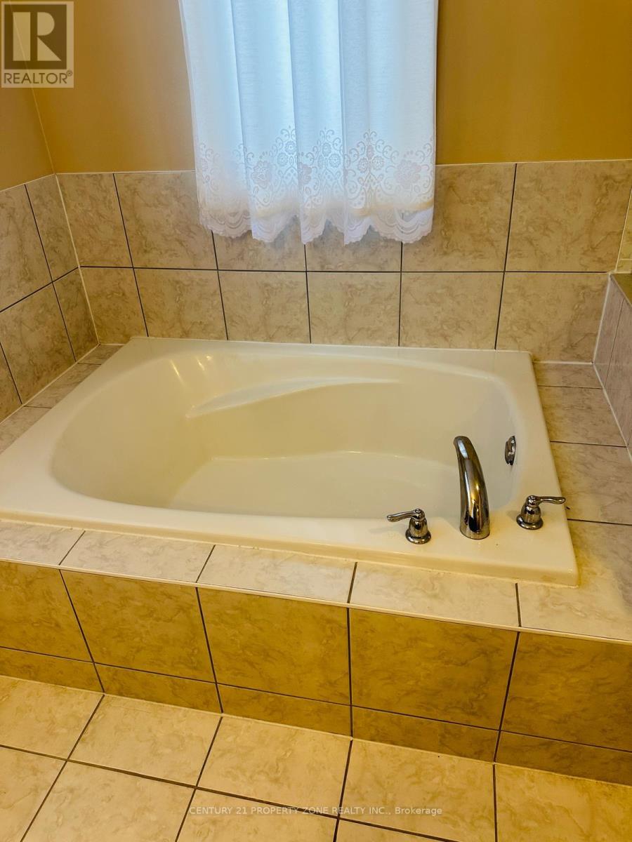 4 Hackett Street, New Tecumseth, Ontario  L9R 0G9 - Photo 17 - N12677672