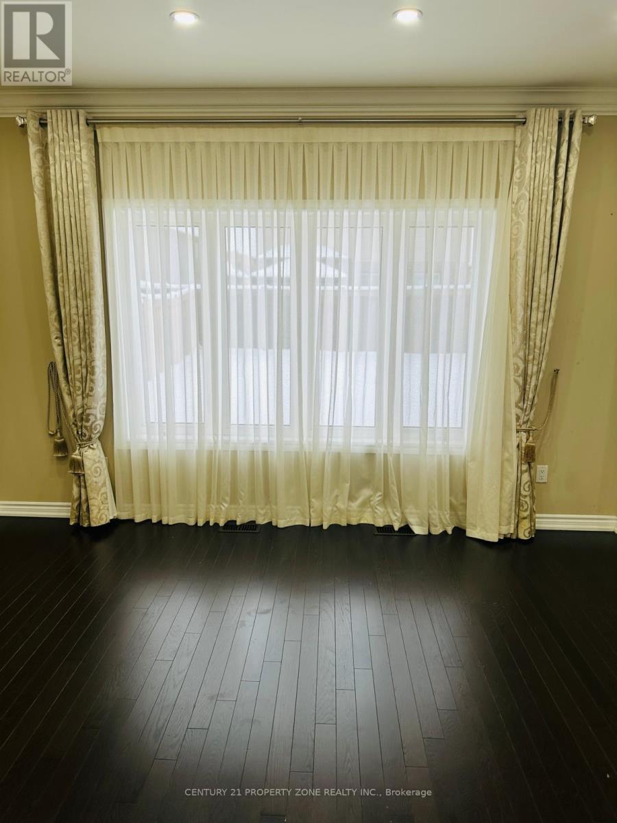 4 Hackett Street, New Tecumseth, Ontario  L9R 0G9 - Photo 4 - N12677672