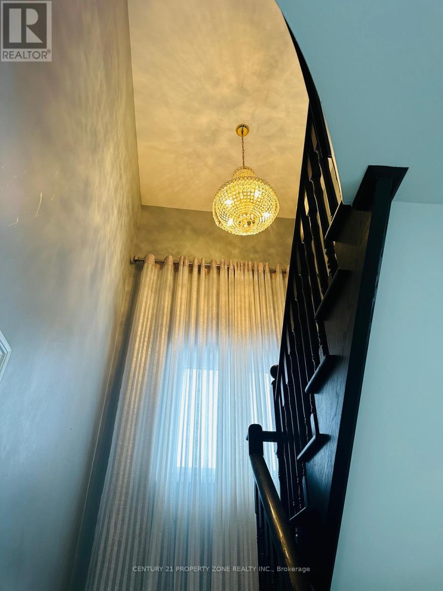 4 Hackett Street, New Tecumseth, Ontario  L9R 0G9 - Photo 9 - N12677672