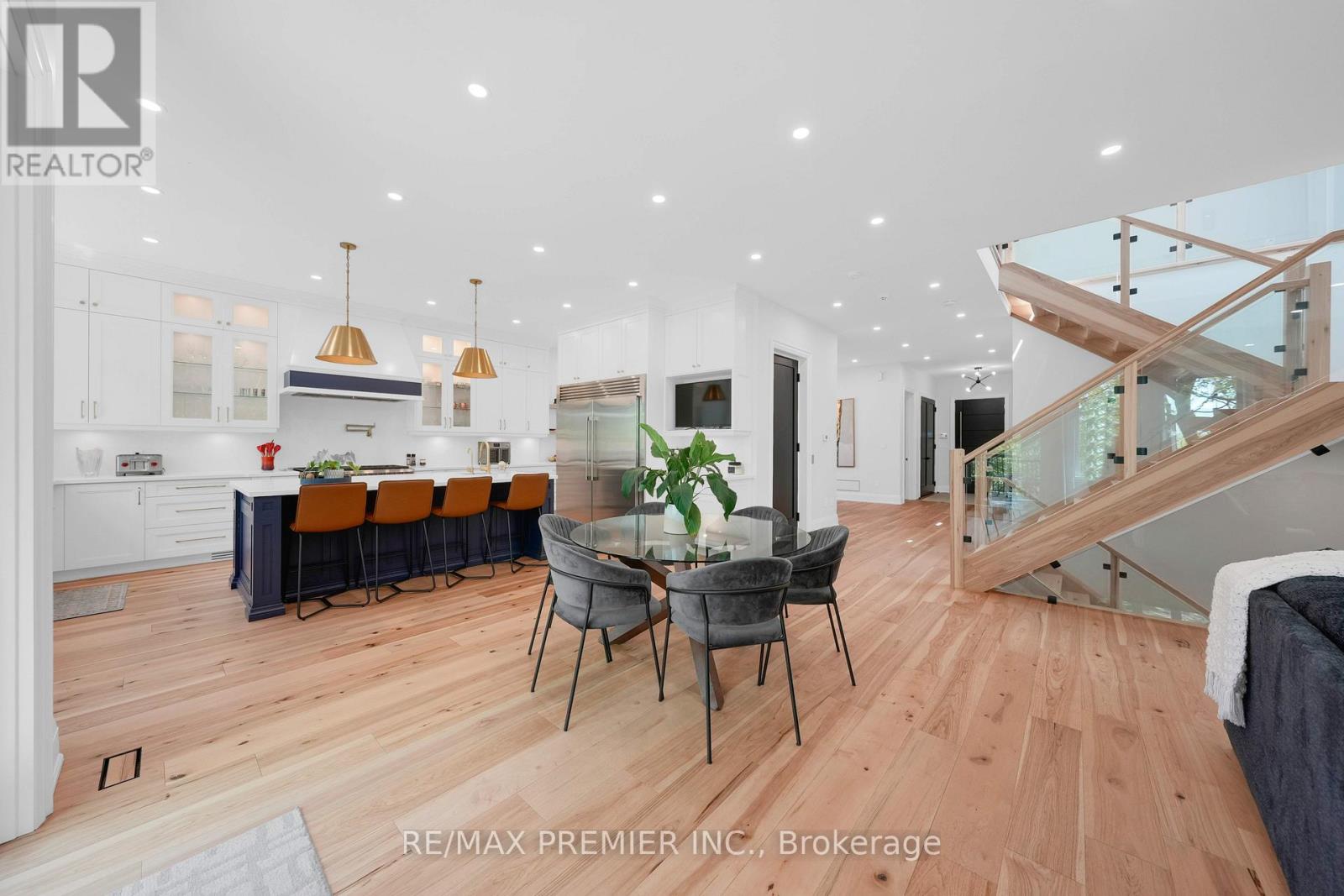 42 Alice Street, East Gwillimbury, Ontario  L0G 1M0 - Photo 10 - N12677762