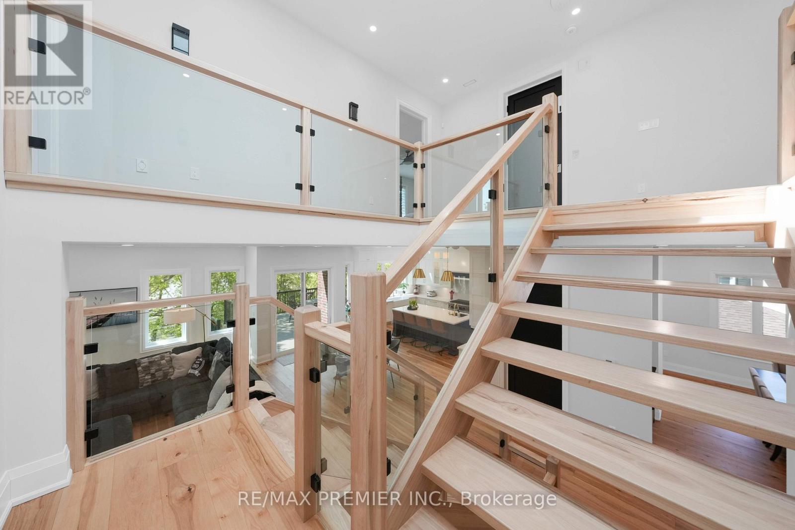 42 Alice Street, East Gwillimbury, Ontario  L0G 1M0 - Photo 22 - N12677762