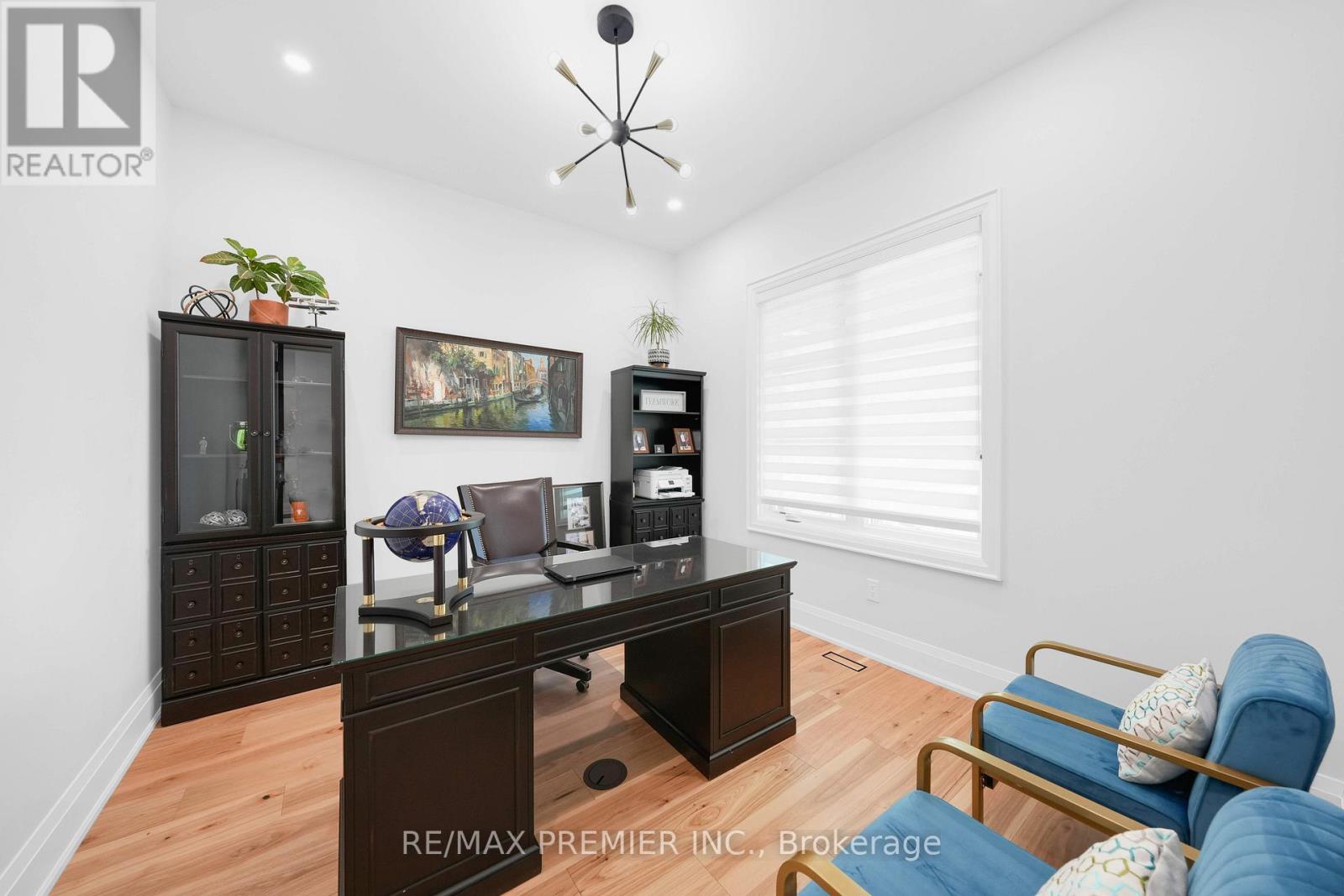 42 Alice Street, East Gwillimbury, Ontario  L0G 1M0 - Photo 4 - N12677762