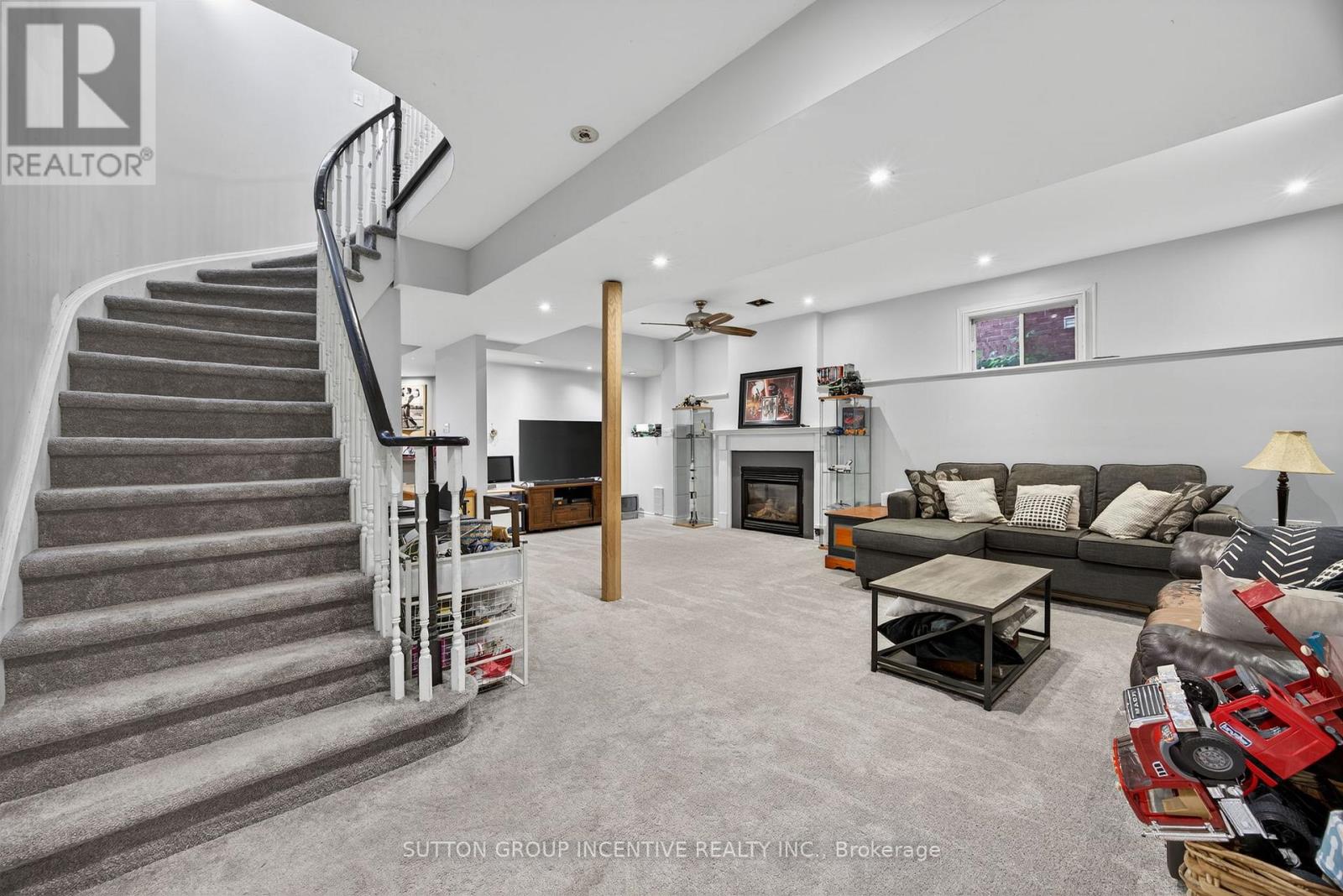 4 Dunnett Drive, Barrie (Ardagh), Ontario  L4N 0H8 - Photo 22 - S12677784