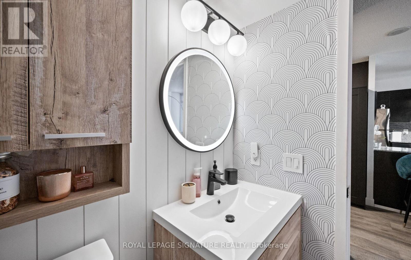 2906 - 11 Brunel Court, Toronto, Ontario  M5V 3Y3 - Photo 15 - C12676154