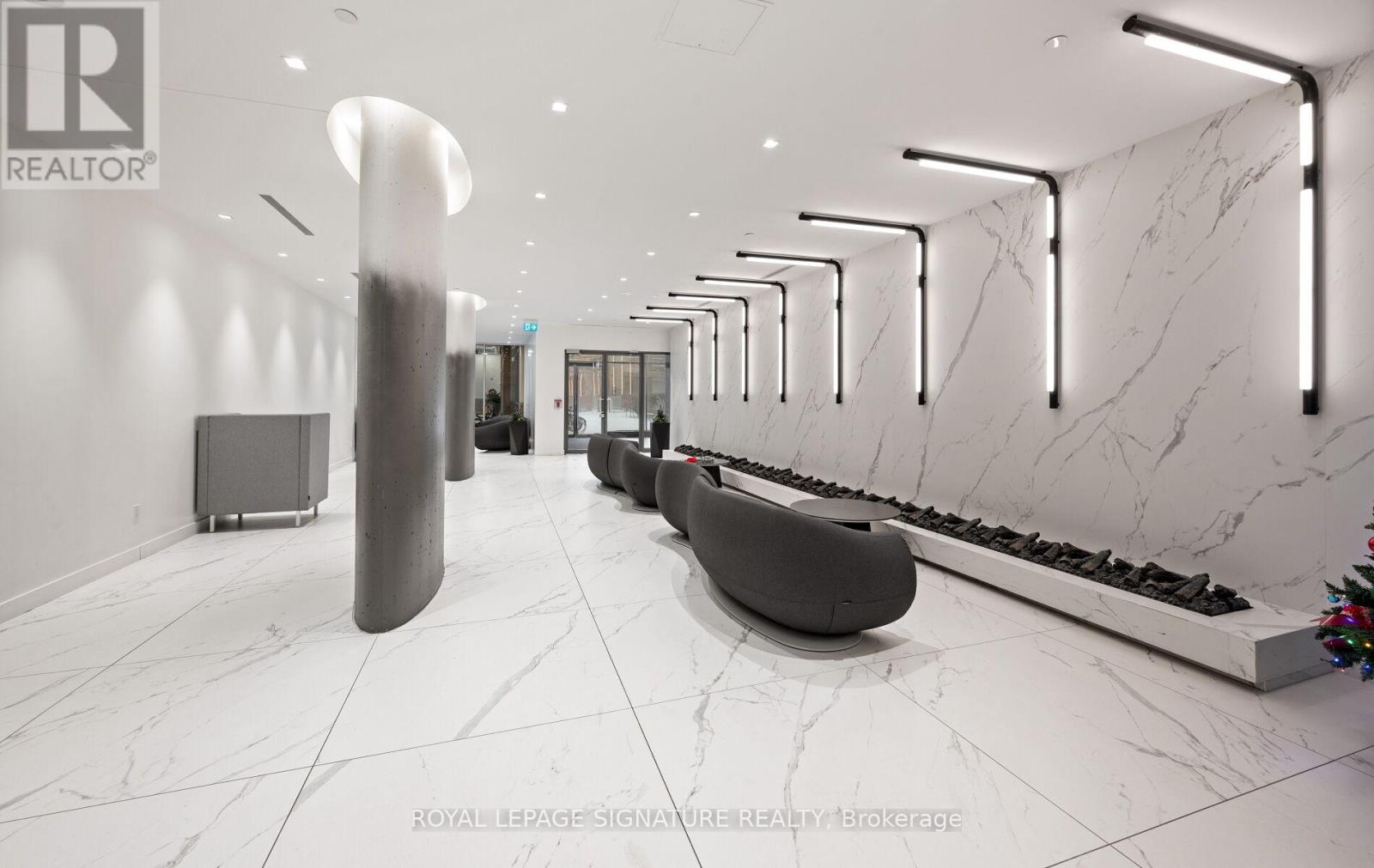 2906 - 11 Brunel Court, Toronto, Ontario  M5V 3Y3 - Photo 21 - C12676154