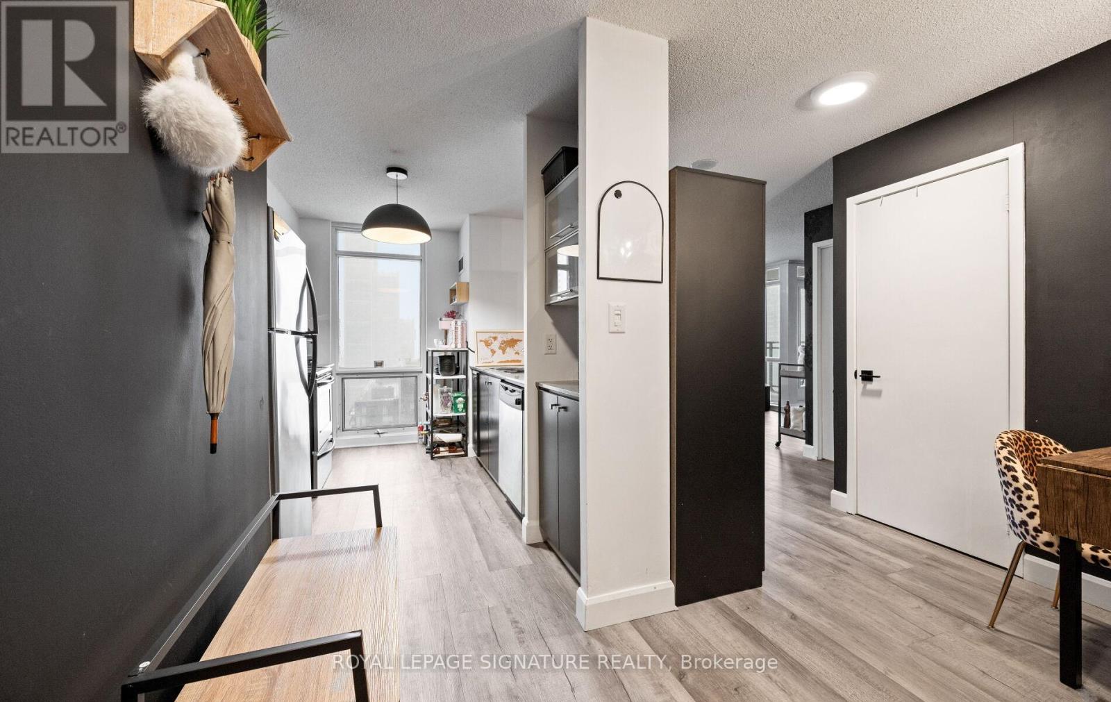 2906 - 11 Brunel Court, Toronto, Ontario  M5V 3Y3 - Photo 11 - C12676154