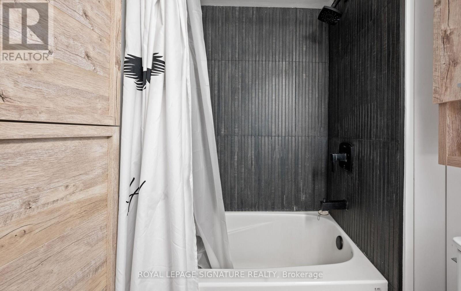 2906 - 11 Brunel Court, Toronto, Ontario  M5V 3Y3 - Photo 16 - C12676154